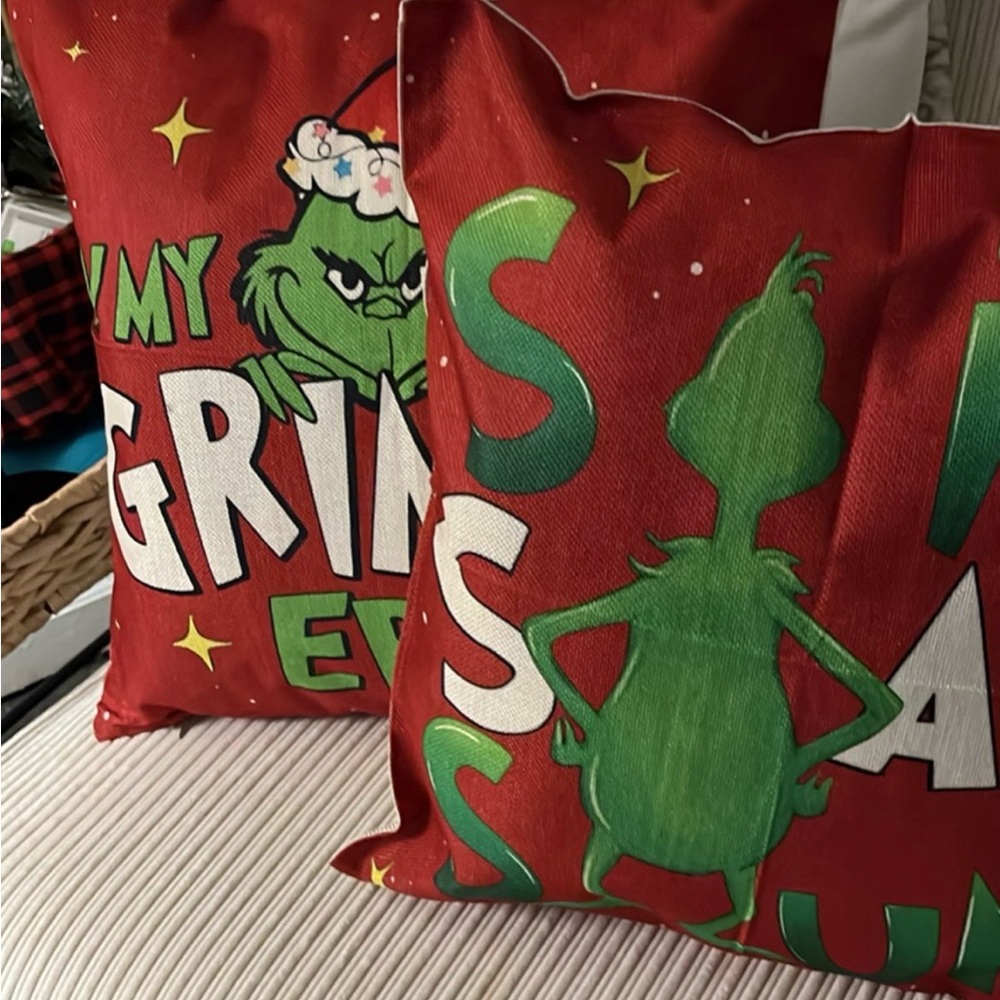 Grinch Holiday Throw Pillow Set - Red and Green